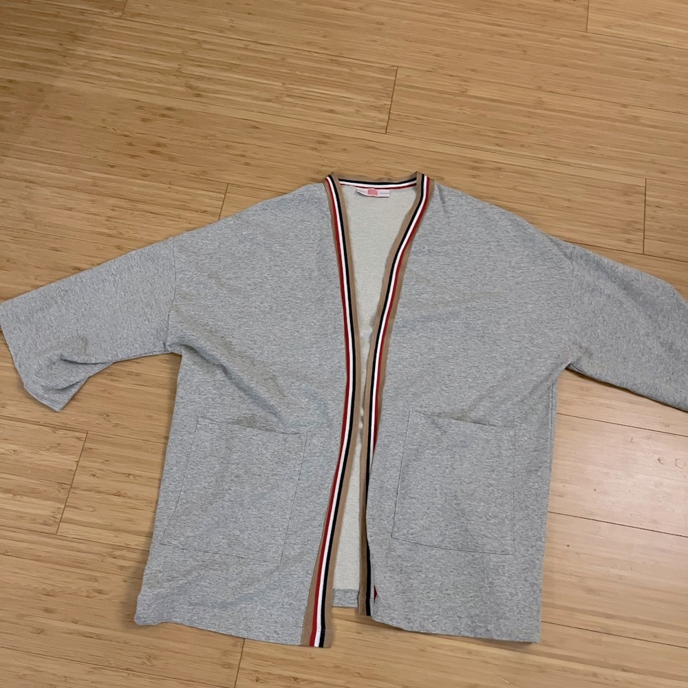 Cute grey cardigan open front loose fitting free size like new. Just worn once.